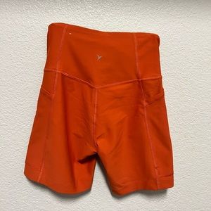 OLD NAVY ORANGE ATHLETIC BIKER SHORTS WITH SIDE POCKETS